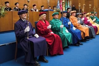 Vedení vysokých škol ví, kdo učí špatně. Nemá ale sílu s tím něco dělat - Seznam Zprávy